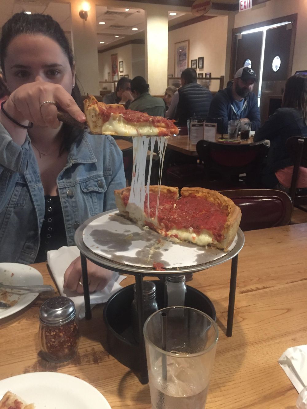 Chicago Deep dish pizza.jpg